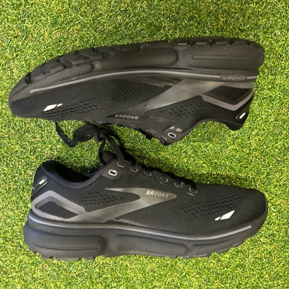 Brooks Ghost 15 Mens Running Shoes Black Black Ebony 1203801B020 Size 8 Medium